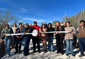 CORTE DE LISTON DE LA NUEVA OBRA, GRACIAS LETTY CARRASCO Y FAMILIA MUNDO CARRASCO!